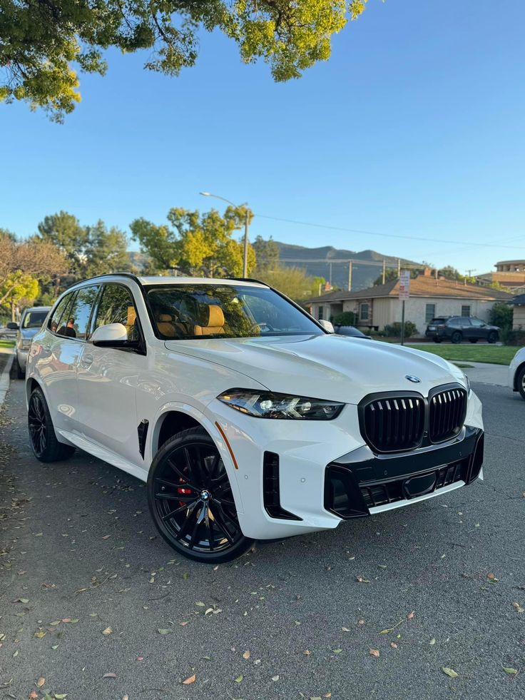 BMW SUVS WITH 3RD ROW